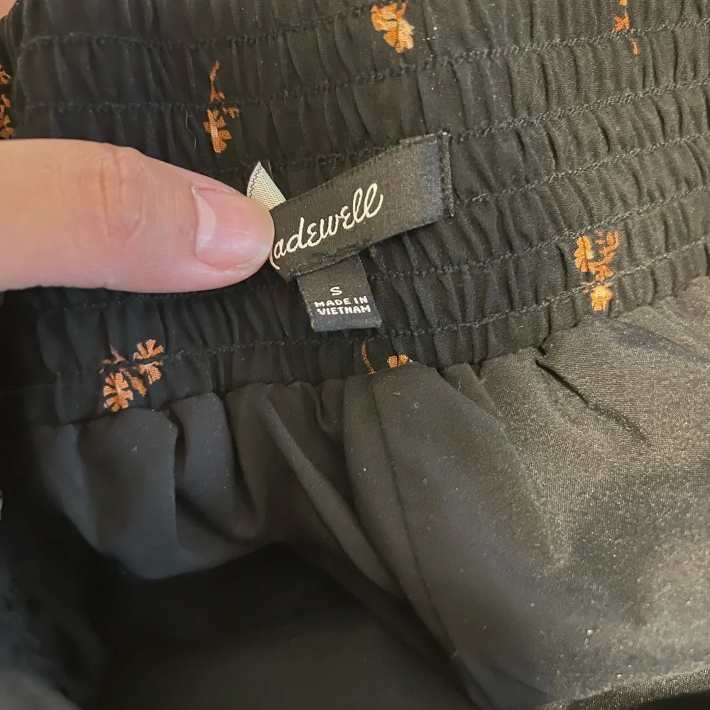 NWOT skirt - Picture 5 of 5